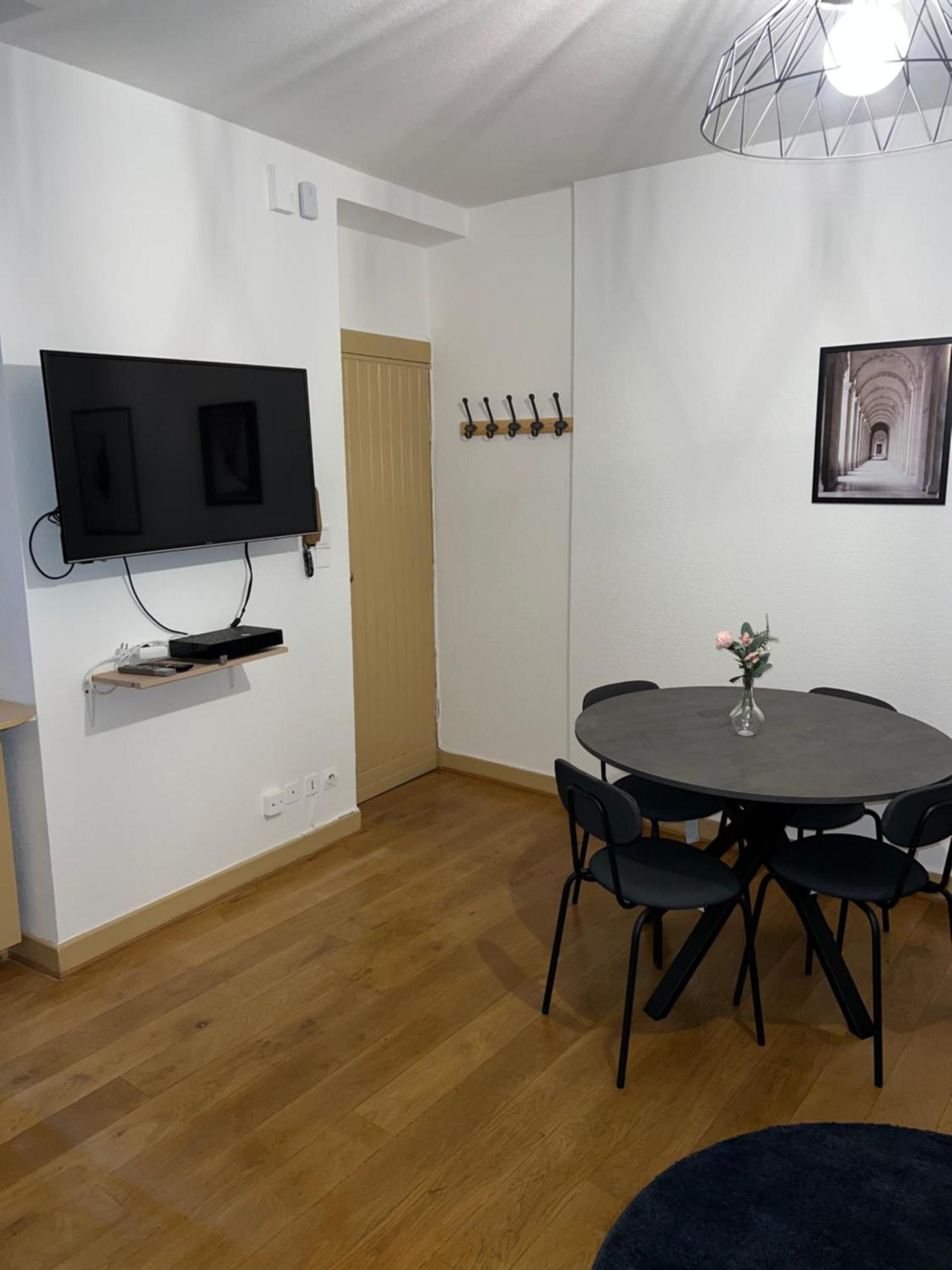Appartement Dijon Le Zola, Avec Parking Prive Sur Demande Payant Sur Place 외부 사진